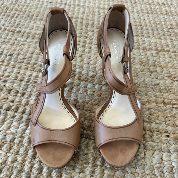 Coach Amina Tan Heeled Sandals with Strappy Design size 7.5 - Picture 1 of 12